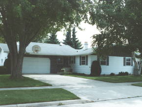 423 E Florida Ave, Appleton, WI 54911 photo 1