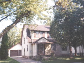 1352 W Lawrence St, Appleton, WI 54914 photo 1
