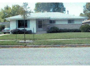 2425 N Division, Appleton, WI 54911 photo 1