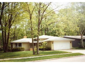 1812 S Telulah Ave, Appleton, WI 54915 photo 1