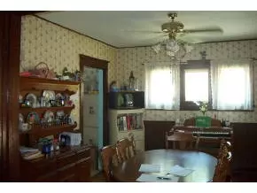 1403 S Lawe St, Appleton, WI 54915 photo 3