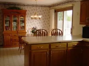 2321 Roselawn Dr, Appleton, WI 54914 photo 2