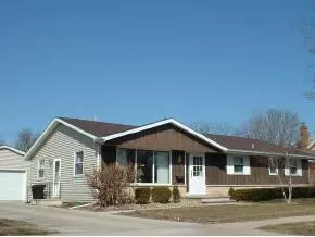711 S Matthias St, Appleton, WI 54915 photo 1