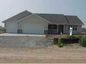 w5726 Hoelzel Way, Appleton, WI 54915 photo 1