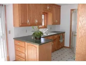 527 E Harding Dr, Appleton, WI 54915 photo 1