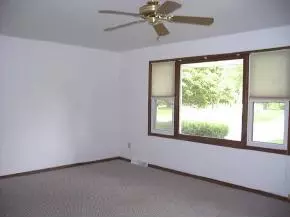 107 Anton Ct, Appleton, WI 54915 photo 1