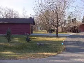 5301 Long Ct, Appleton, WI 54914 photo 1