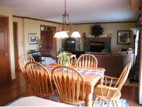 2401 S Matthias St, Appleton, WI 54915 photo 1