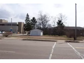 1328 Royalton St, Waupaca, WI 54981