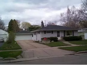 724 E Goodall St, Appleton, WI 54915 photo 1