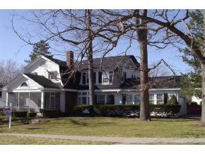 832 W Front St, Appleton, WI 54914 photo 1