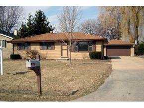 3041 N Morrison St, Appleton, WI 54911 photo 1