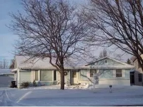 324 W Lindbergh St, Appleton, WI 54911 photo 1