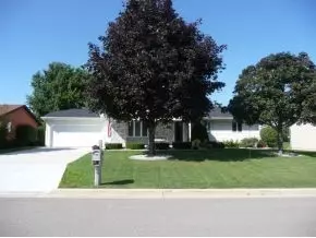 2232 W Applegate Dr, Appleton, WI 54914 photo 1