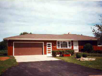 2232 W Jonathon Dr, Appleton, WI 54914 photo 1