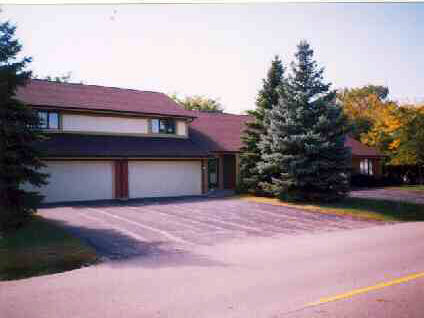 2895 W 4th U-2c, Appleton, WI 54914 photo 1
