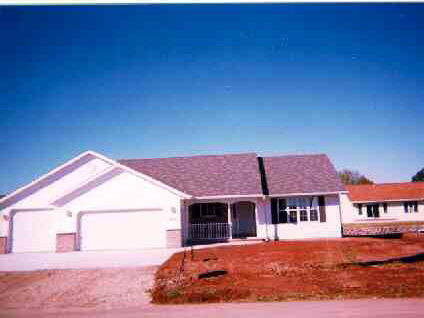 1801 S Angela Dr, Appleton, WI 54915 photo 1