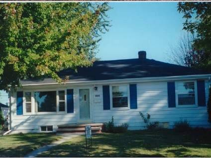1832 W Pine St, Appleton, WI 54914 photo 1