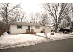 422 Turner St, Wrightstown, WI 54180 photo 1