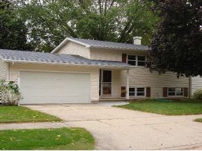 2524 Brookdale Ct, Appleton, WI 54911 photo 1