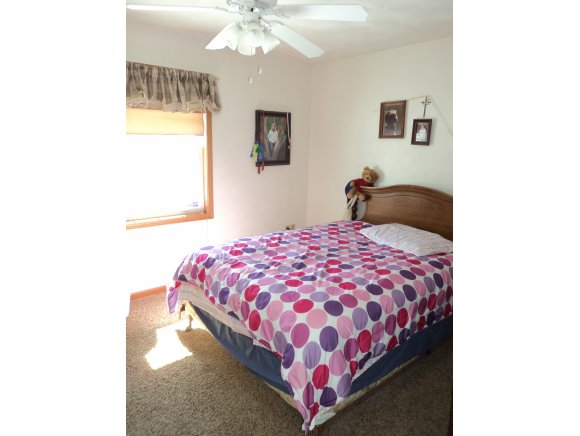 1525 E Bedford Ln, Appleton, WI 54915 photo 8