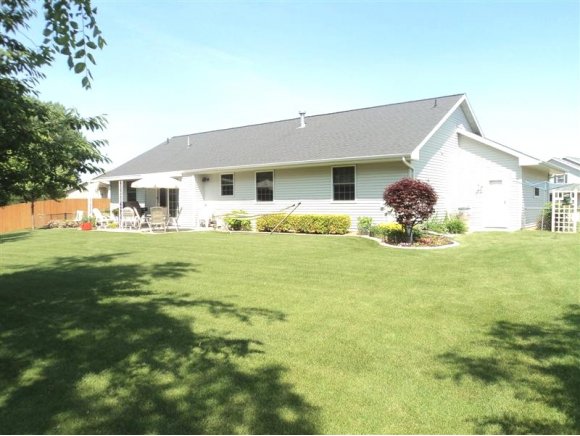 1525 E Bedford Ln, Appleton, WI 54915 photo 13