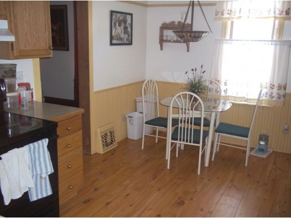 930 W Packard St, Appleton, WI 54914 photo 5
