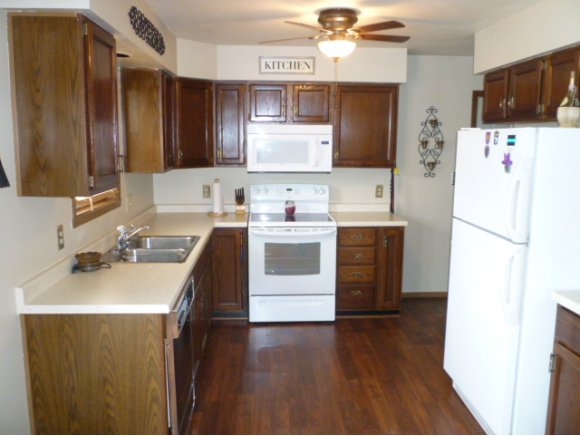 2000 W Jonathon Dr, Appleton, WI 54914 photo 8
