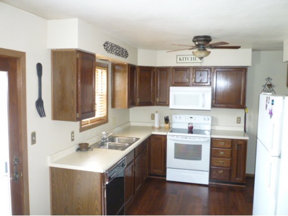 2000 W Jonathon Dr, Appleton, WI 54914 photo 7