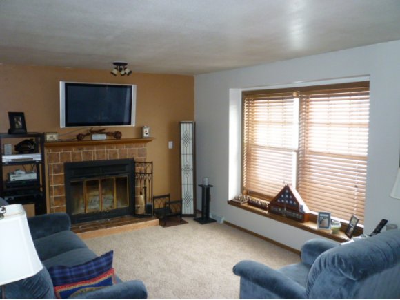 2000 W Jonathon Dr, Appleton, WI 54914 photo 4