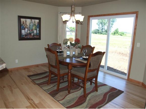 4866 Corsican Pine Dr, Appleton, WI 54913 photo 2