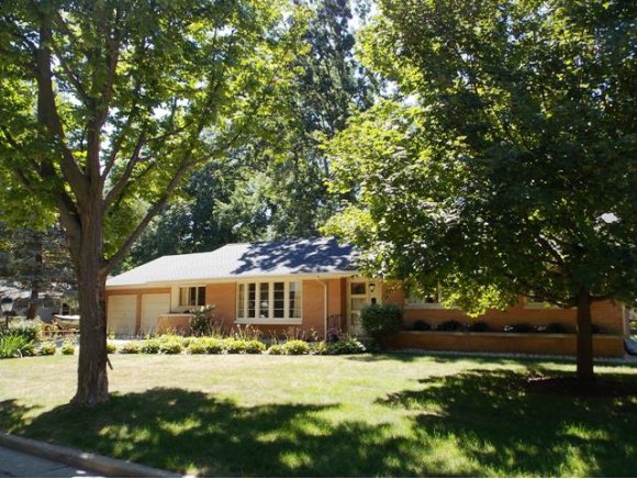 1115 E Melrose Ave, Appleton, WI 54911 photo 1