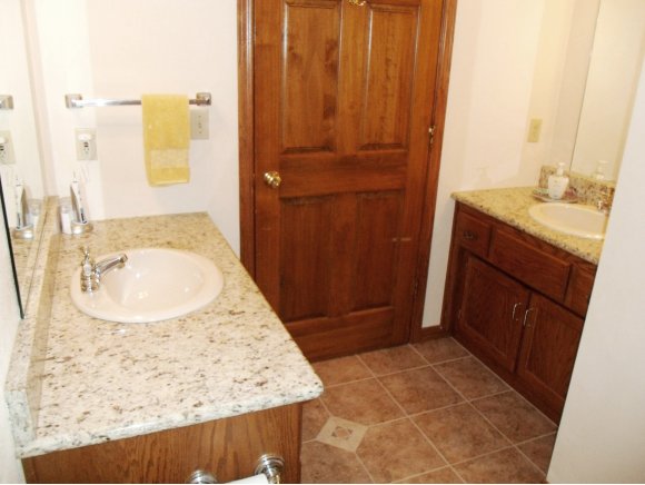 3625 Aschen Puttel Dr, Appleton, WI 54915 photo 15