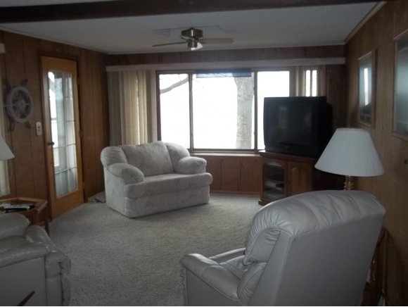 811 Paramount, Chilton, WI 53014 photo 13
