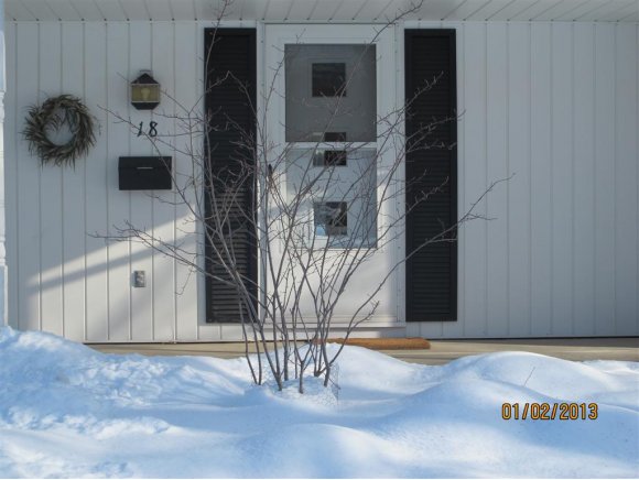 18 S Meadows Dr, Appleton, WI 54915 photo 2