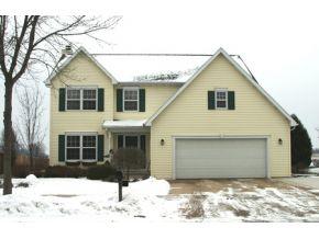 1709 Wyndmere Dr, Appleton, WI 54913 photo 1