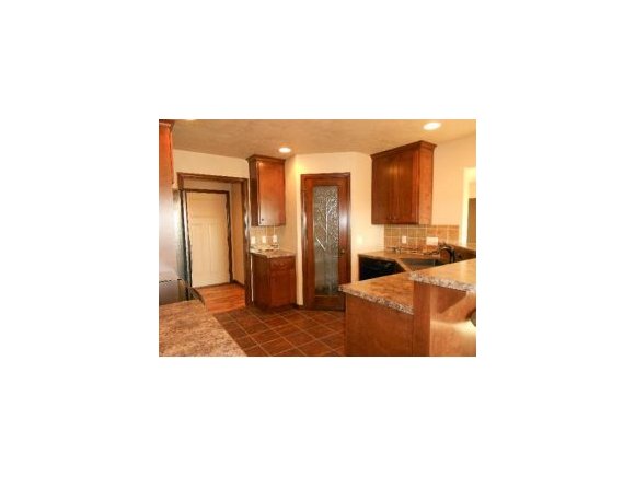 4890 W Corsican Pine Dr, Appleton, WI 54913 photo 8
