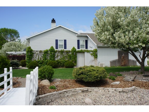 w6053 Garnet Drive, Appleton, WI 54915 photo 3