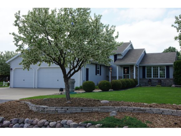 w6053 Garnet Drive, Appleton, WI 54915 photo 9