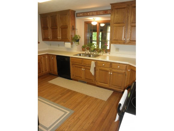 2805 W Capitol Dr, Appleton, WI 54914 photo 6
