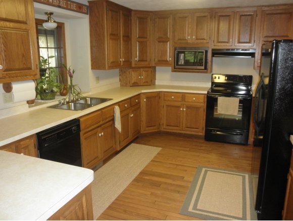 2805 W Capitol Dr, Appleton, WI 54914 photo 4