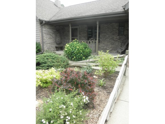 2805 W Capitol Dr, Appleton, WI 54914 photo 2