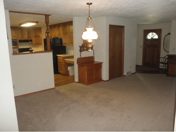 2805 W Capitol Dr, Appleton, WI 54914 photo 10