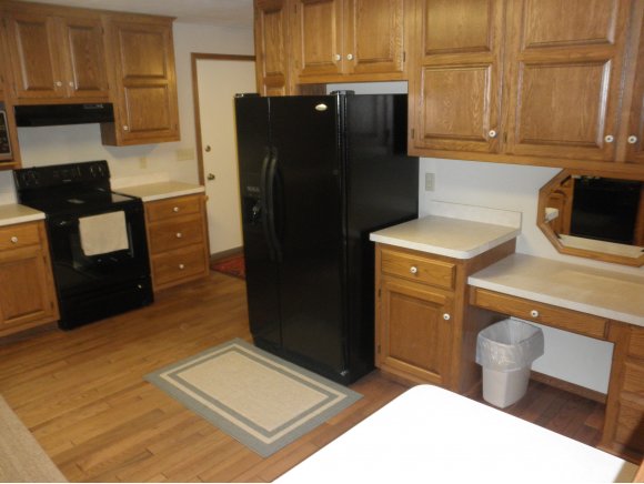 2805 W Capitol Dr, Appleton, WI 54914 photo 5