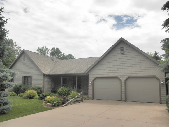 2805 W Capitol Dr, Appleton, WI 54914 photo 1