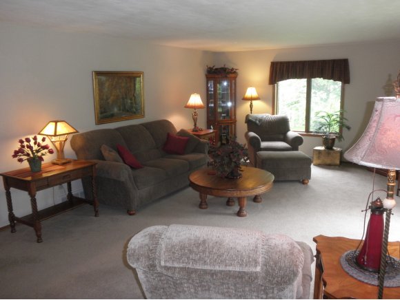 2805 W Capitol Dr, Appleton, WI 54914 photo 8