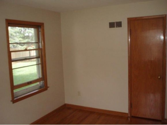 820 E Lindbergh, Appleton, WI 54911 photo 9