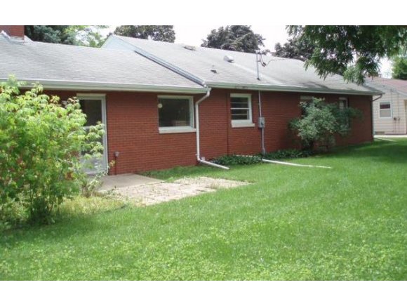 820 E Lindbergh, Appleton, WI 54911 photo 16