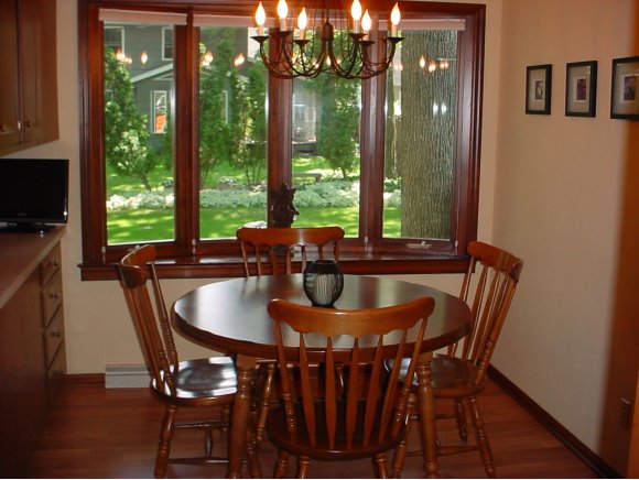 1217 E Pauline St, Appleton, WI 54911 photo 2