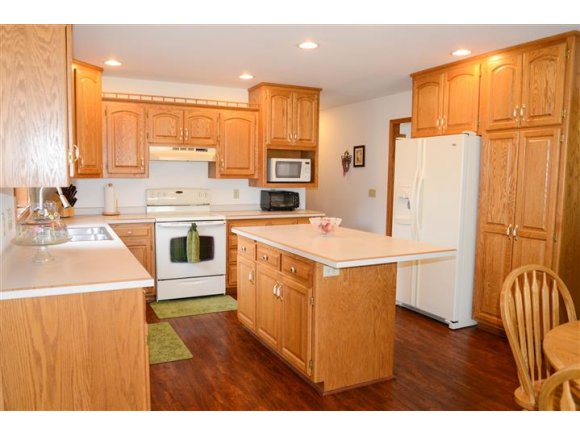 w5990 Garnet Drive, Appleton, WI 54915 photo 7